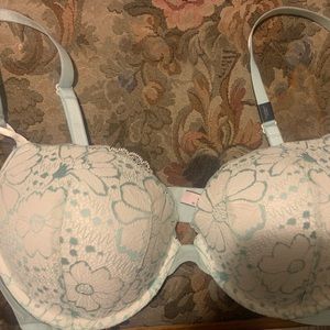 Victorias Secret Size 38 D Bra Brand New with tags